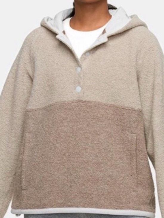 Outdoor Voices Tops - Outdoor Voices Megafleece Pullover